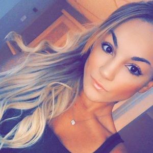 Meet your Posher, Deseree